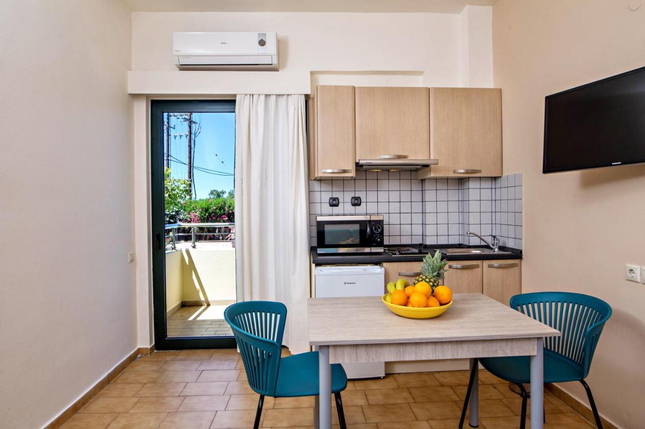 Lefka Apartments Parigoria Екстер'єр фото