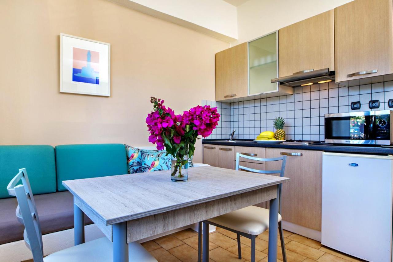 Lefka Apartments Parigoria Екстер'єр фото