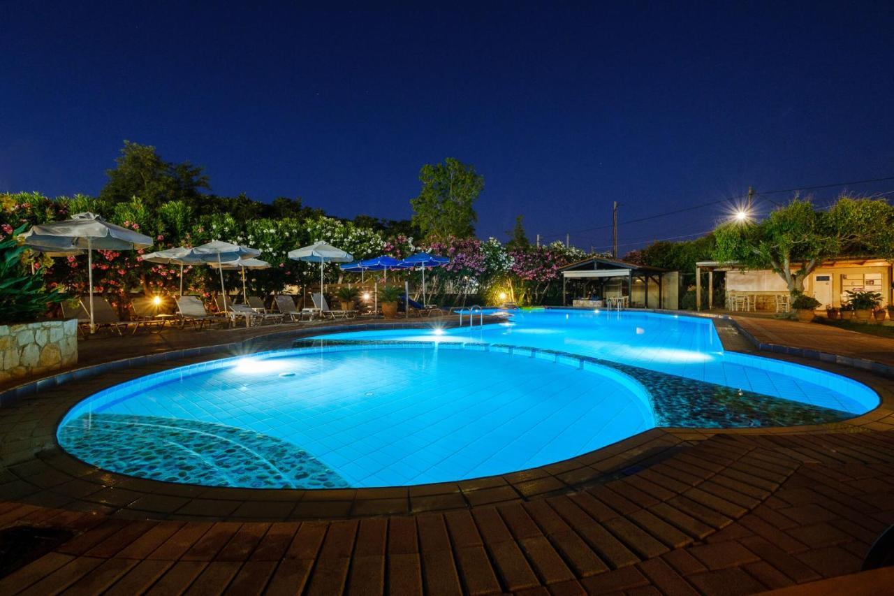 Lefka Apartments Parigoria Екстер'єр фото